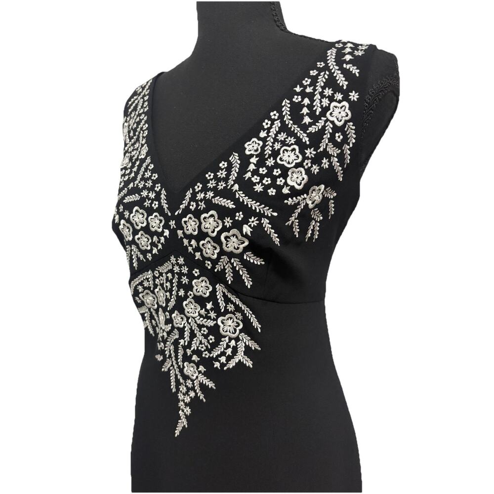 Maggy London Black Embroidered Floral Sleeveless Maxi Dress Size 10 - Picture 6 of 10